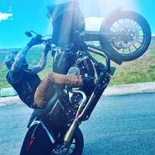 Load image into Gallery viewer, 17-23 M8 Bagger Exhaust